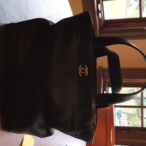 Chanel shopping bag